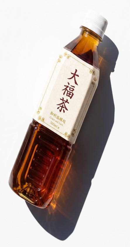 AIで撮影スタイルを適用した大福茶の商品写真2